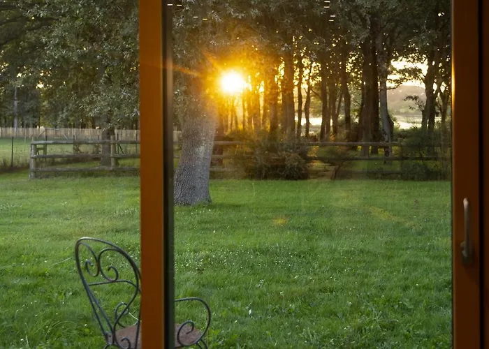 La Balade Des Marais Bed & Breakfast